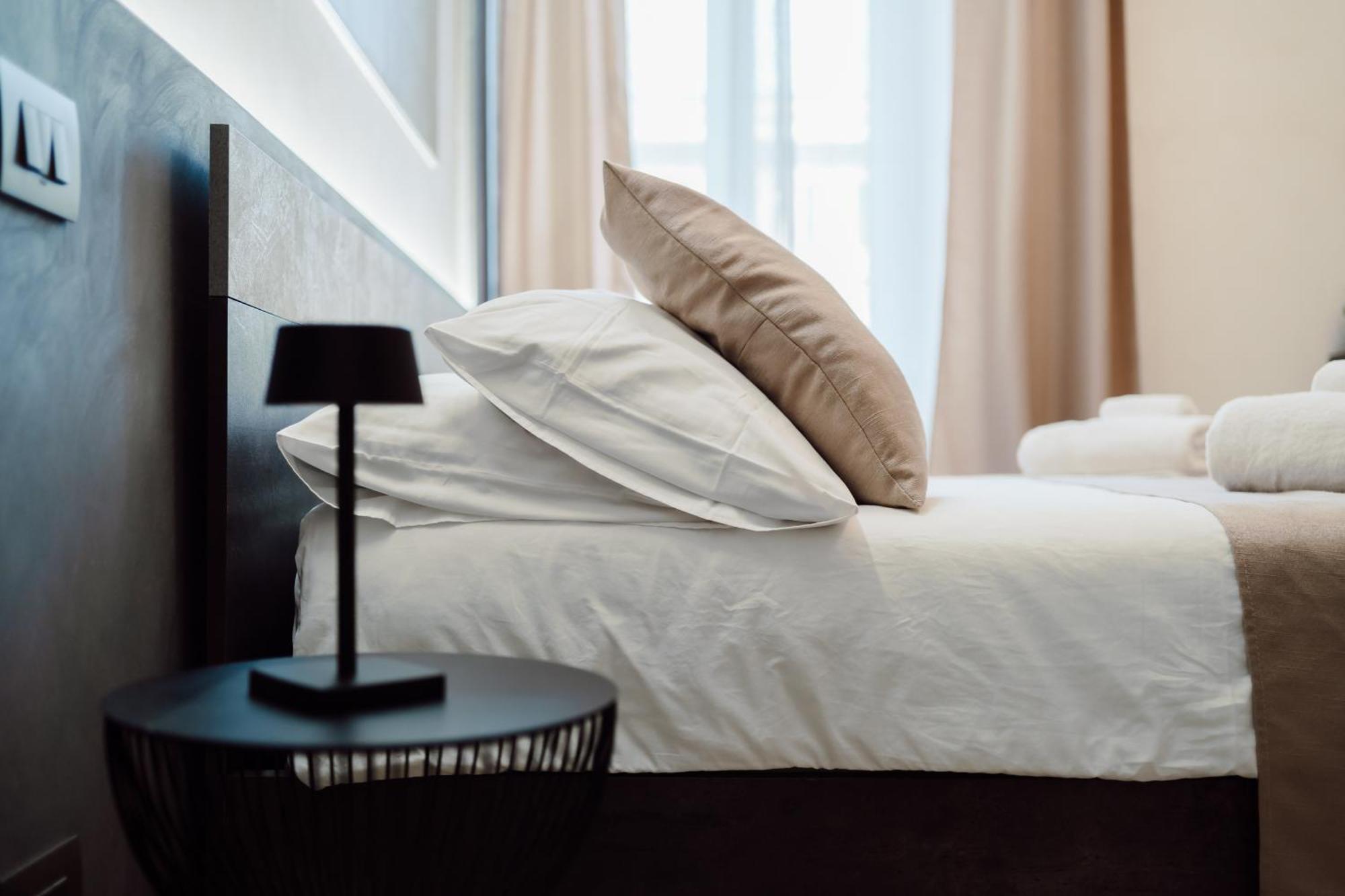 Hotel Domus Aeterna - Re Di Roma Extérieur photo