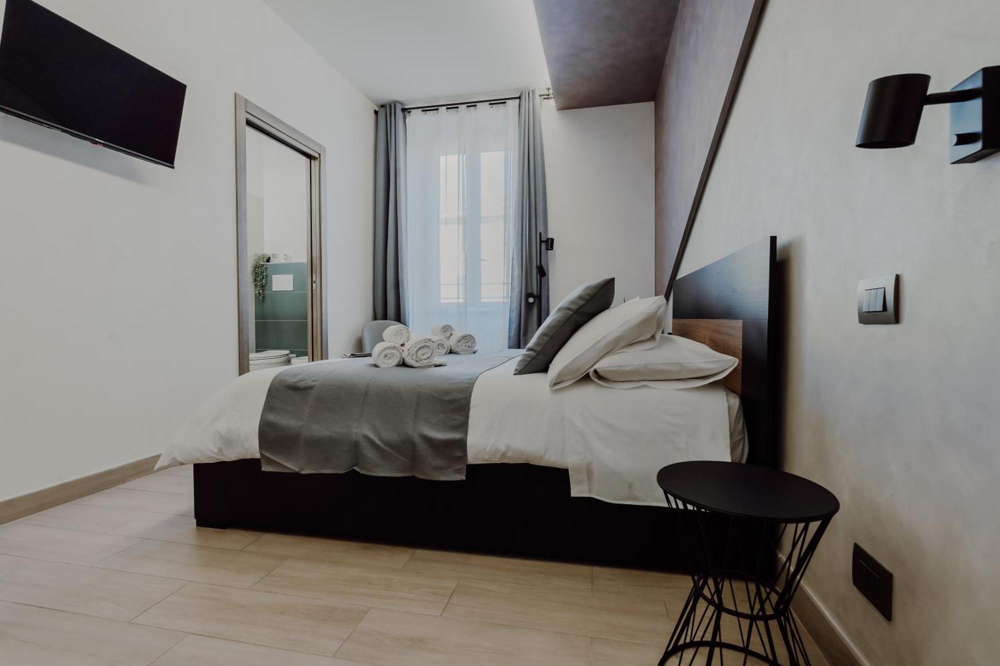 Hotel Domus Aeterna - Re Di Roma Extérieur photo