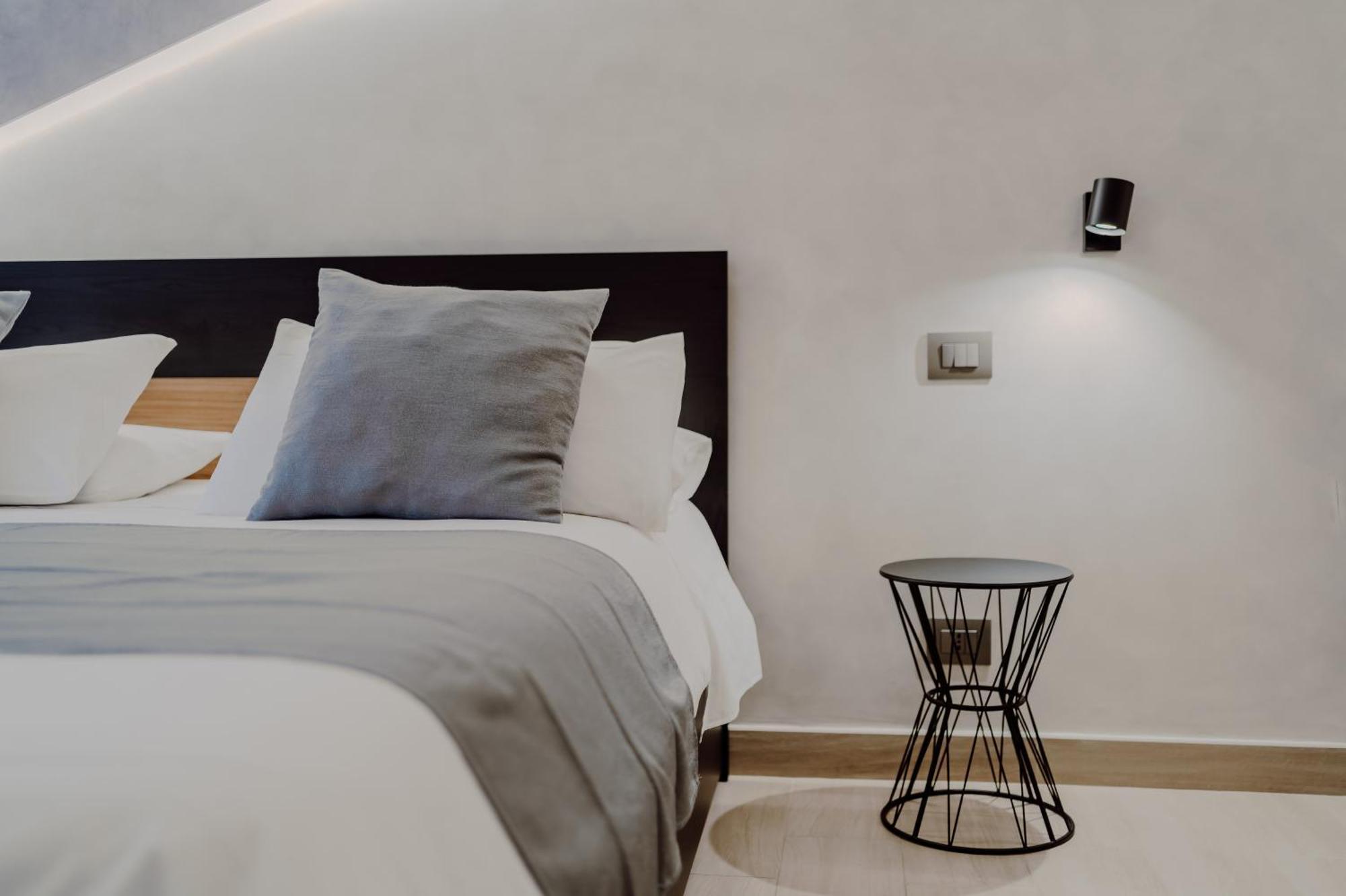 Hotel Domus Aeterna - Re Di Roma Extérieur photo