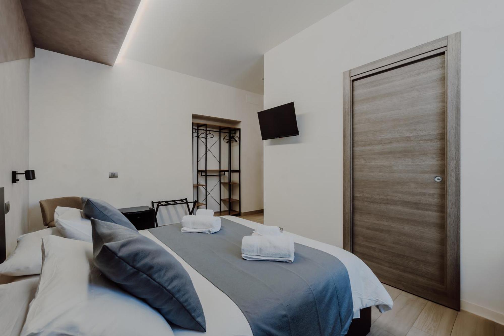 Hotel Domus Aeterna - Re Di Roma Extérieur photo
